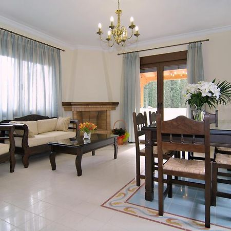 Kerveli Luxury Villa Exterior foto